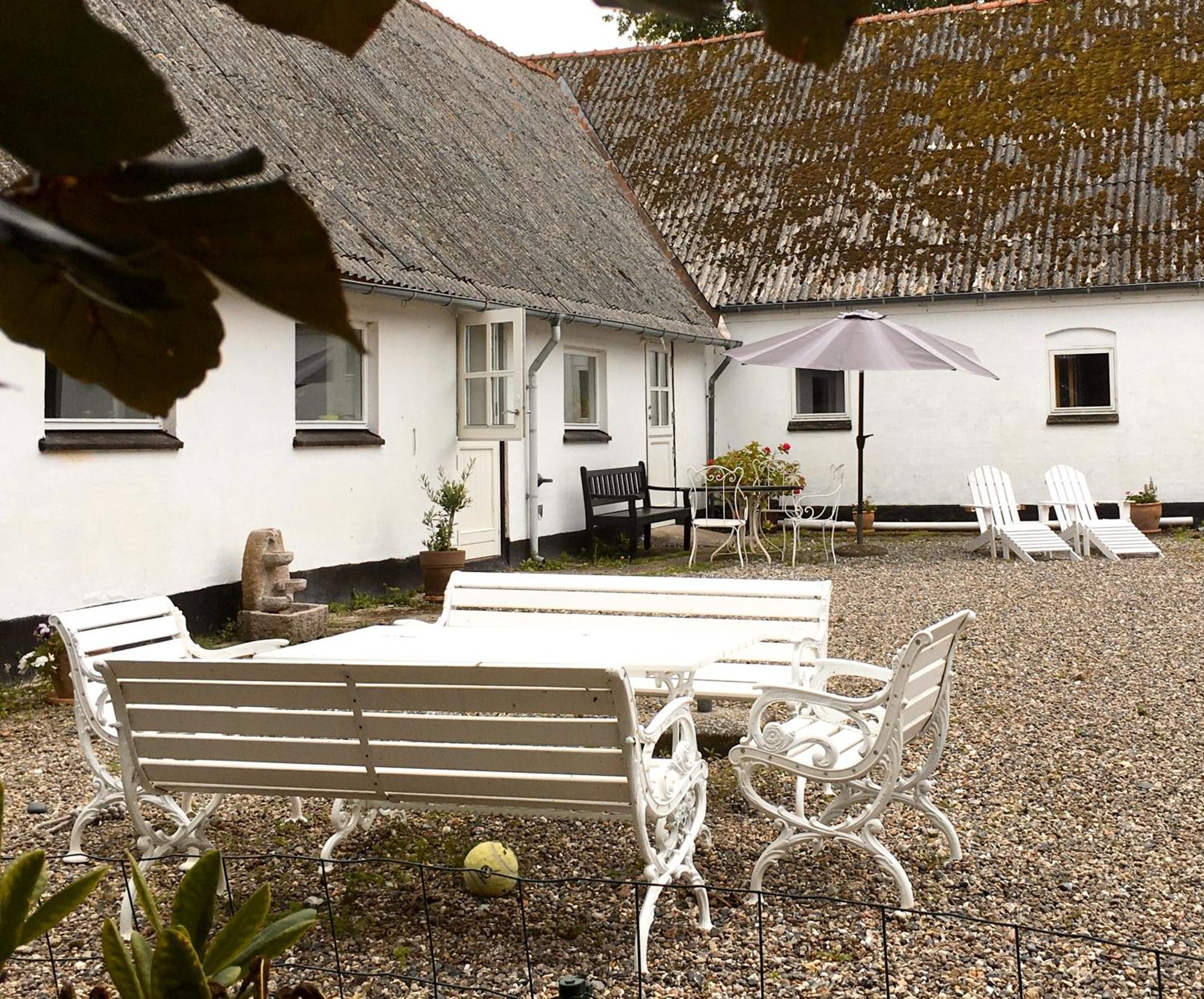 Hvidegaard Mon Hotel Stege Exterior photo
